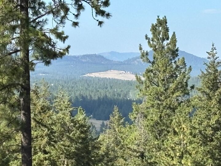 Property Photo:  84xx Lodge Pole Ln  WA 99003 