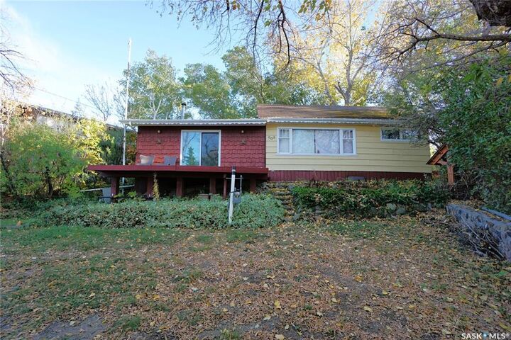 Property Photo:  608 Nicoll Lane  SK S0G 4C0 