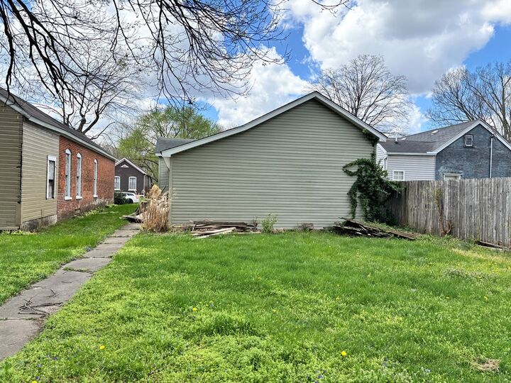 Property Photo:  91 &Amp 95 Sugar Street  OH 45601 