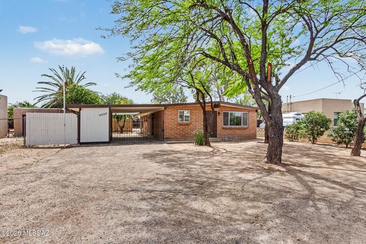 Property Photo:  3450 E Elida Street  AZ 85716 