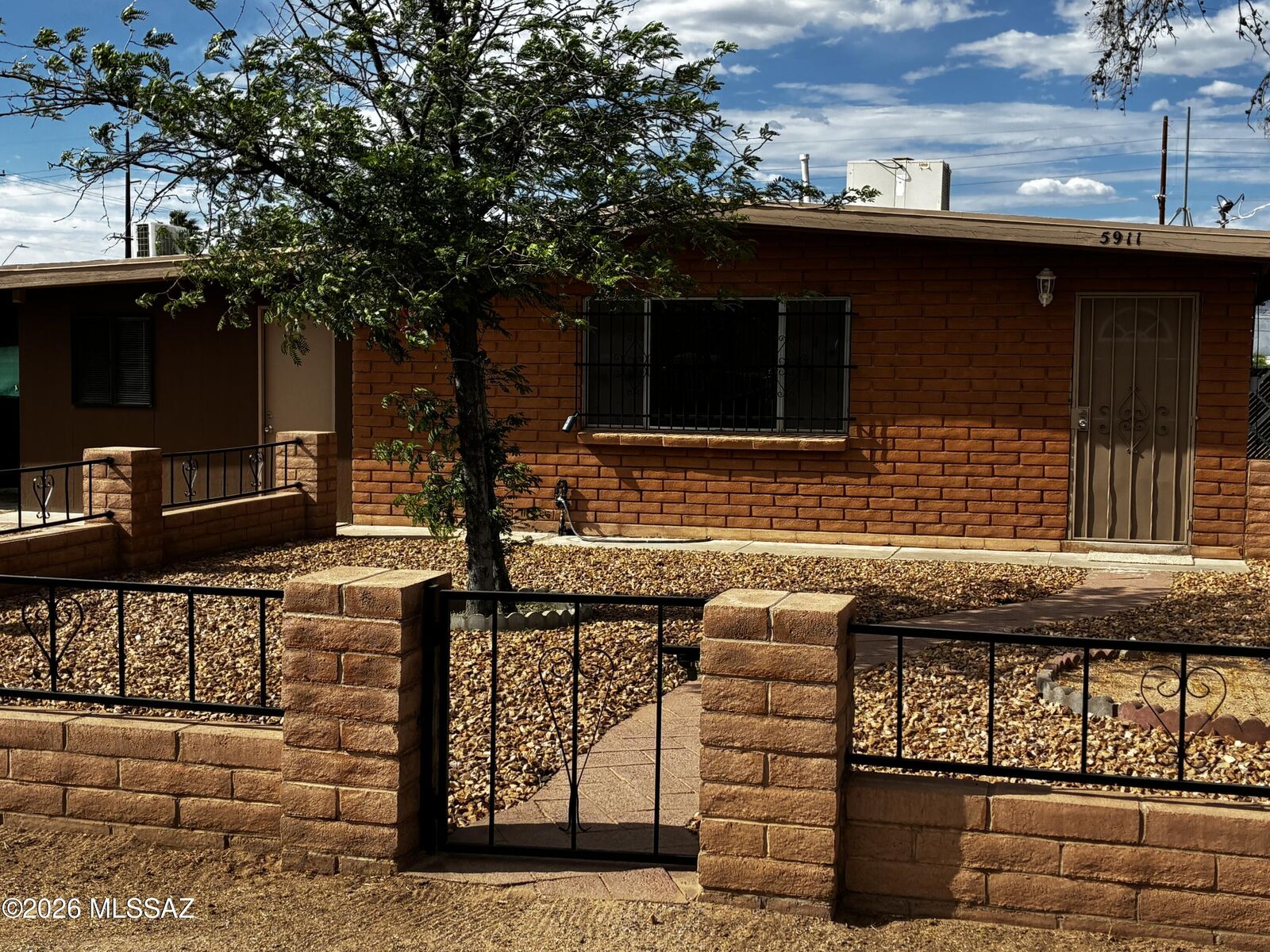 Property Photo:  5911 E 30th Street  AZ 85711 