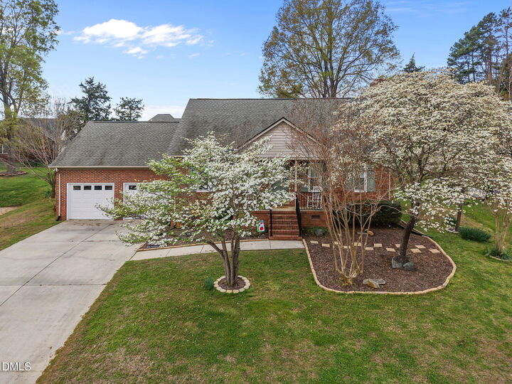 Property Photo: 418 Wildwood Lane NC 27253