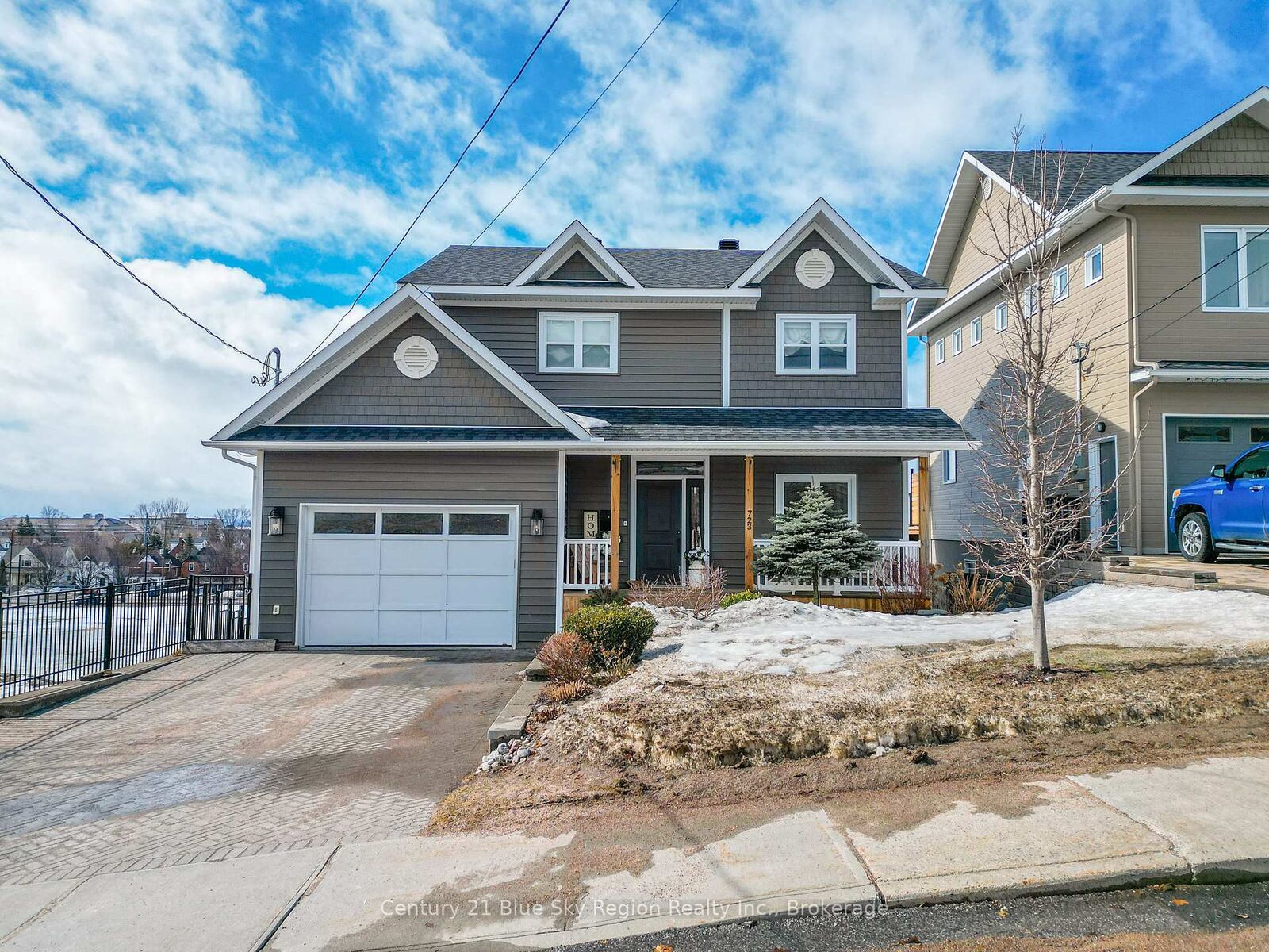 Photo de la propriété:  723 McLaren Street  ON P1B 3M1 