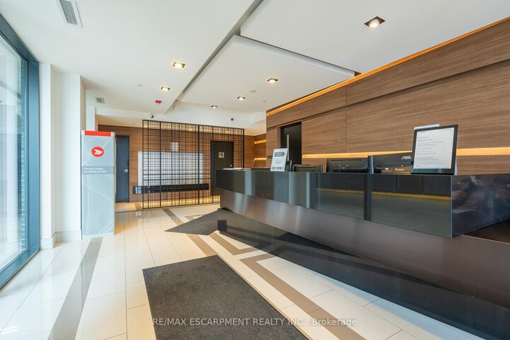Property Photo: 5240 Dundas Street B418 ON L7L 0J6