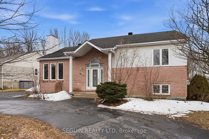 Property Photo:  650 Berthiaume Street  ON K6A 3M1 