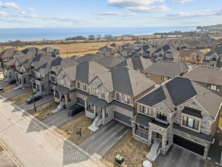 Property Photo:  54 Holland Street  ON L1A 0G2 