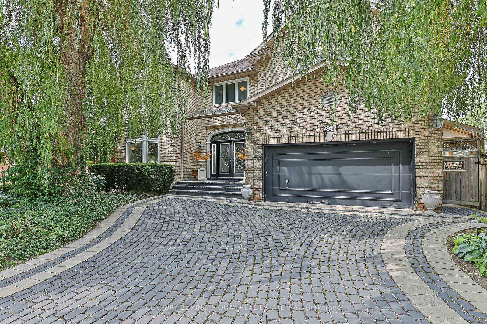 Photo de la propriété:  338 McKee Avenue  ON M2N 4E5 