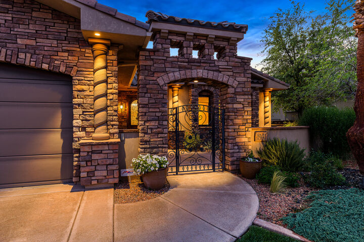 Property Photo:  1941 N Cascade Canyon Dr  UT 84770 