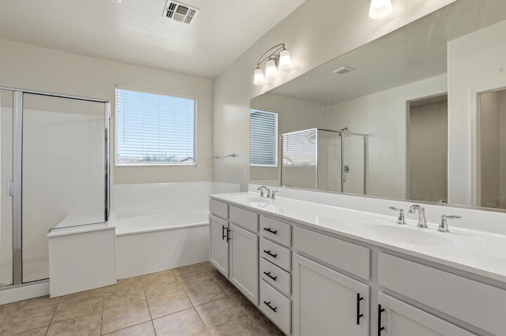 Property Photo:  2263 S Henry Lane  AZ 85295 