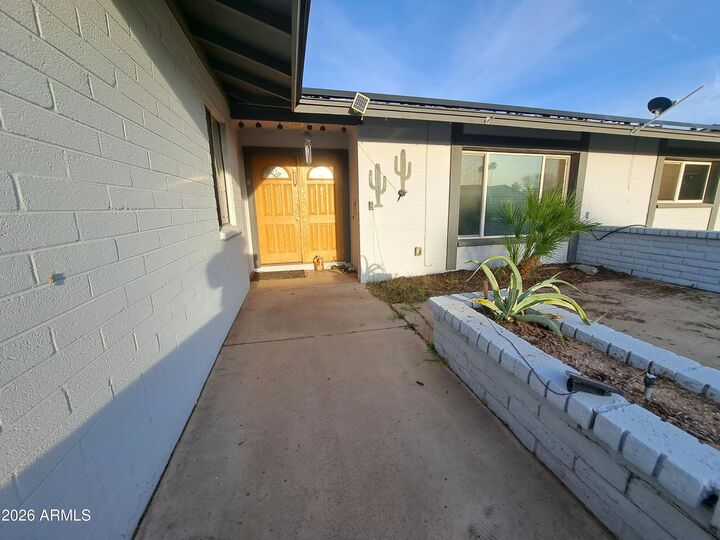 Property Photo:  15247 N 52nd Avenue  AZ 85306 