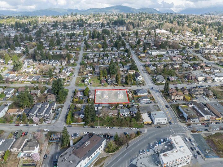 Property Photo: 32968 2 Avenue BC V2V 1J5