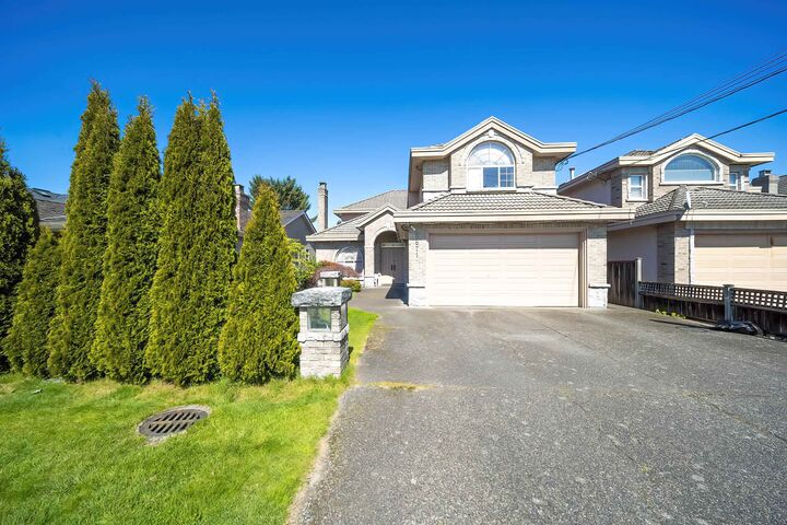 8671 Saunders Road — photo 1