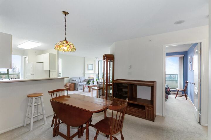 Property Photo: 6622 Southoaks Crescent 906 BC V5E 4K2