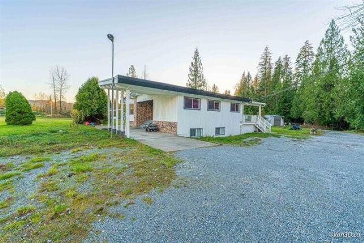 Property Photo: 12753 256 Street BC V4R 1C2