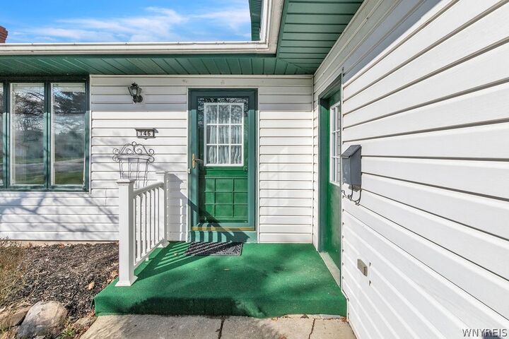 Property Photo: 146 N Brier Rd Road NY 14228