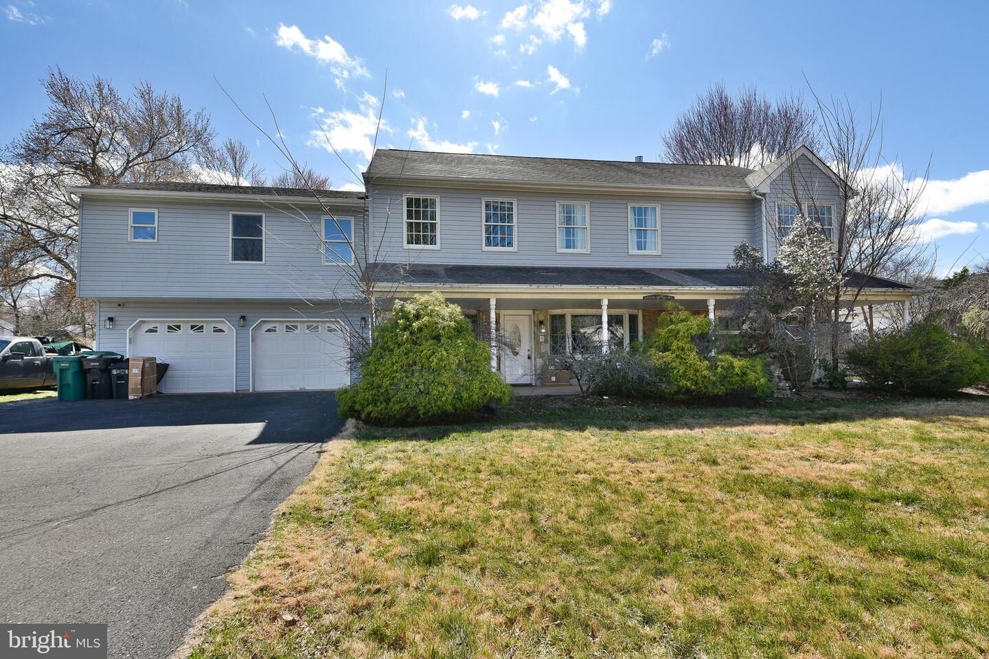 Property Photo: 1194 Elberta Avenue PA 19020