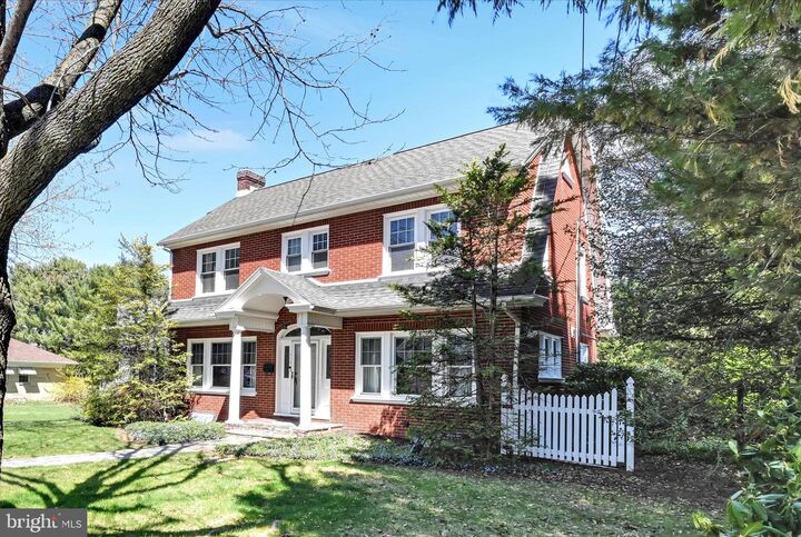 Property Photo:  715 S Main Street  PA 17356 