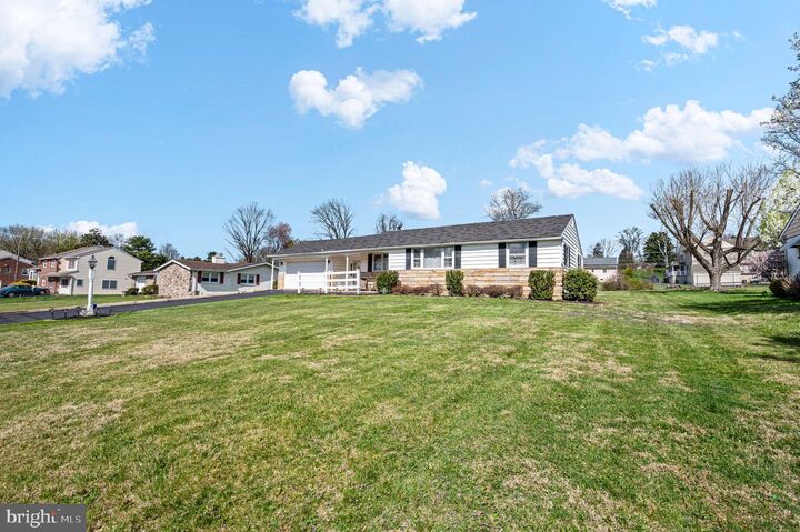 Property Photo:  4938 Sunrise Avenue  PA 19020 