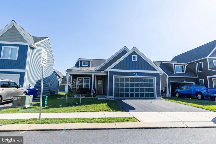Property Photo: 1404 Barrington Drive PA 17552