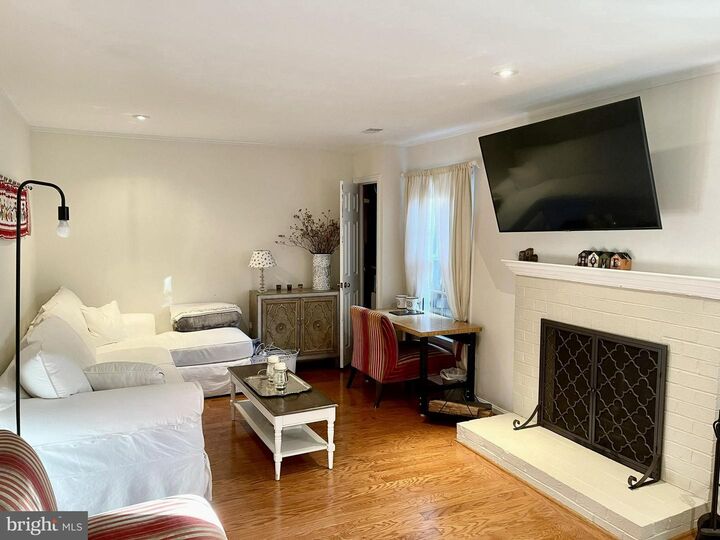 Property Photo:  2941 Oakborough Square  VA 22124 