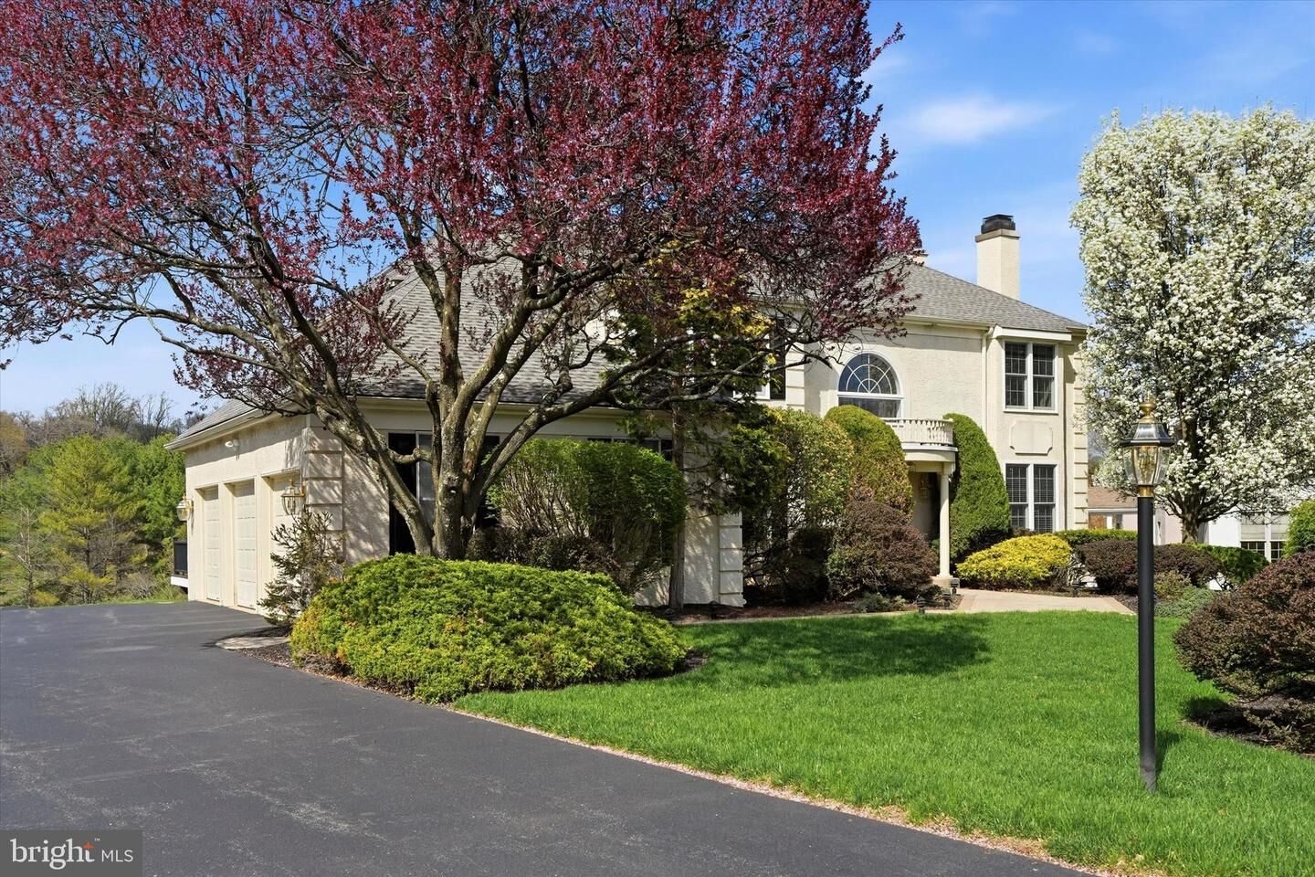 Property Photo:  3 Honeysuckle Lane  PA 19008 
