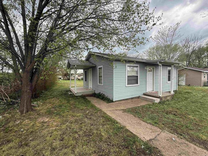 Property Photo:  120 Alford Street  AR 72634 