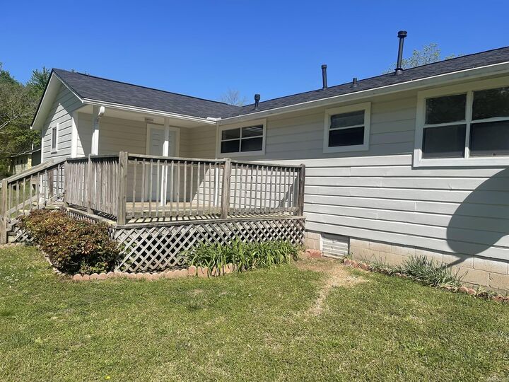 Property Photo:  1000 Marion Avenue  AR 71953 