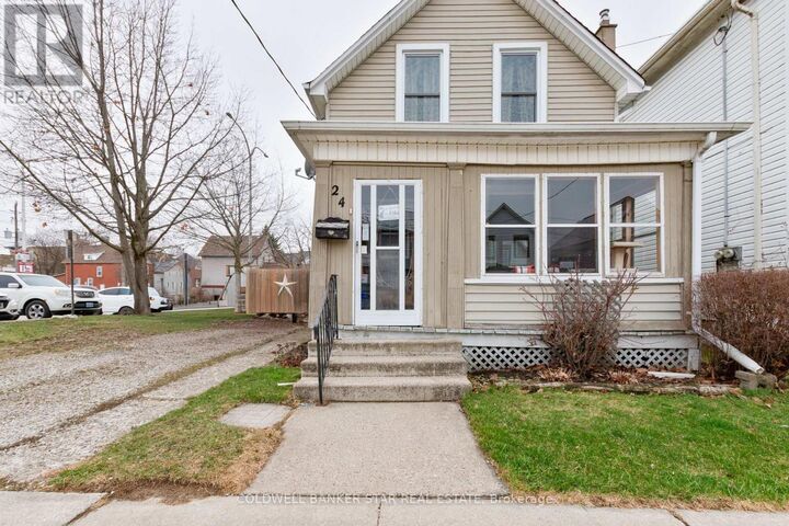 Property Photo:  24 Hiawatha Street  ON N5P 2T2 