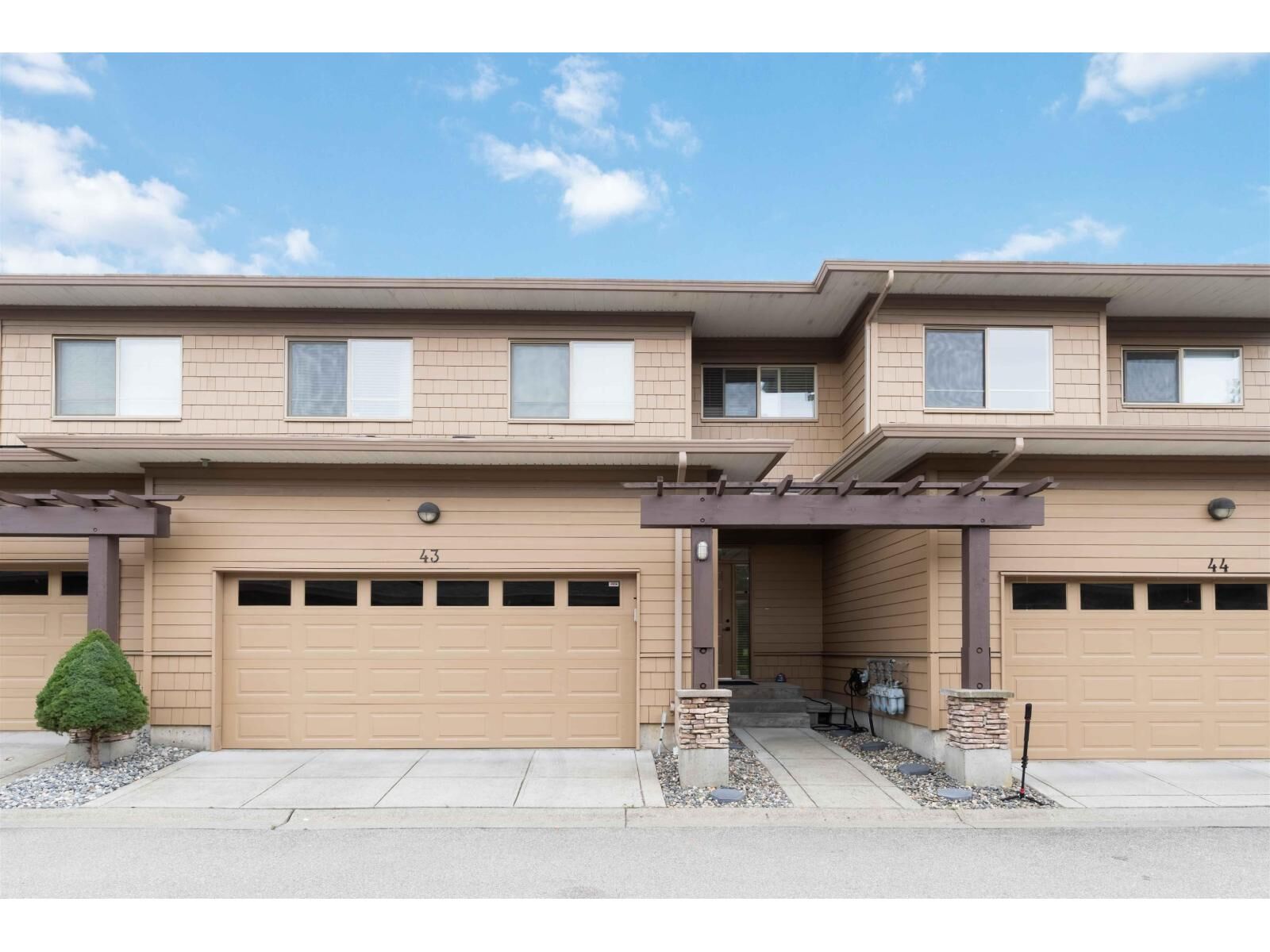 Property Photo: 16655 64 Avenue 43 BC V3S 3V1