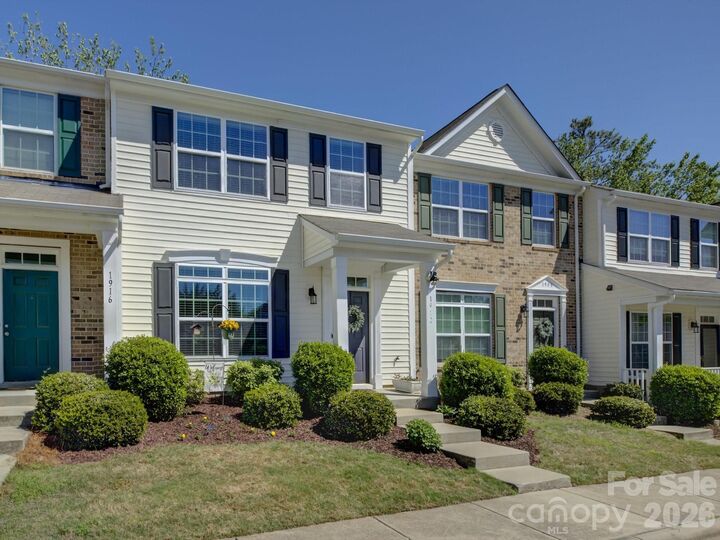 Property Photo:  1912 Aston Mill Place  NC 28273 