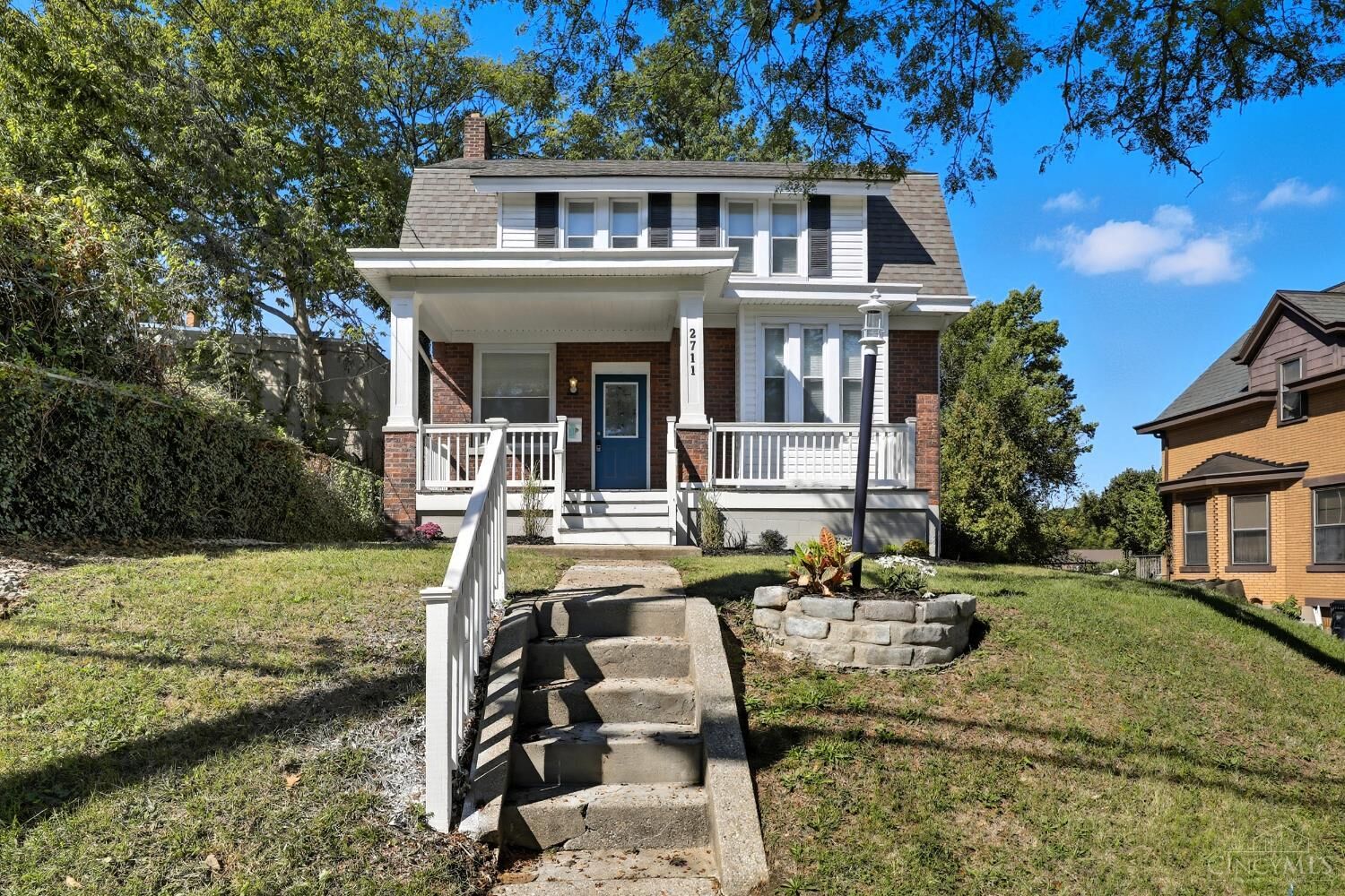Property Photo:  2711 Baker Avenue  OH 45211 