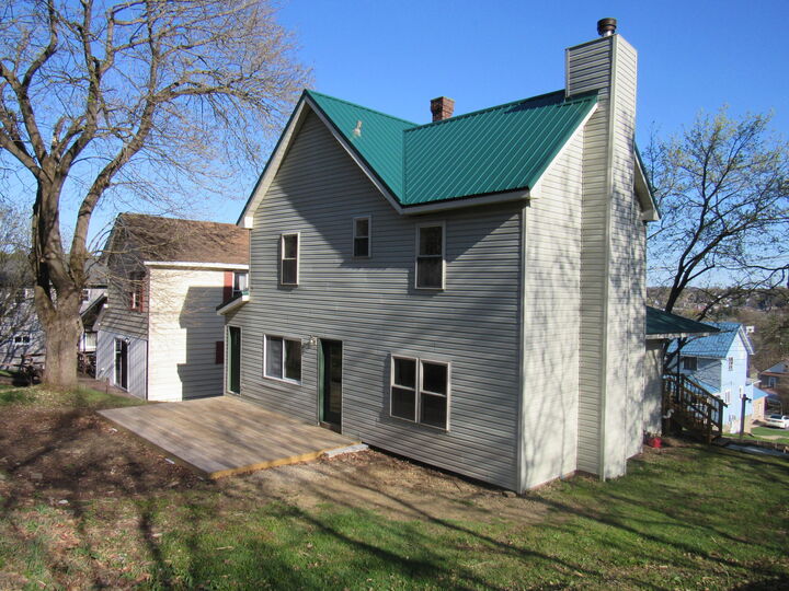 Property Photo:  115 Robinson St  PA 15801 