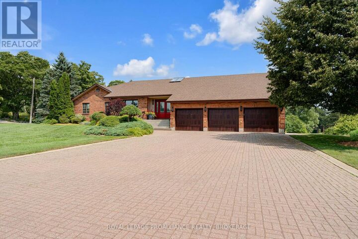 Property Photo:  1673 St. Lawrence Avenue  ON K7L 2V1 