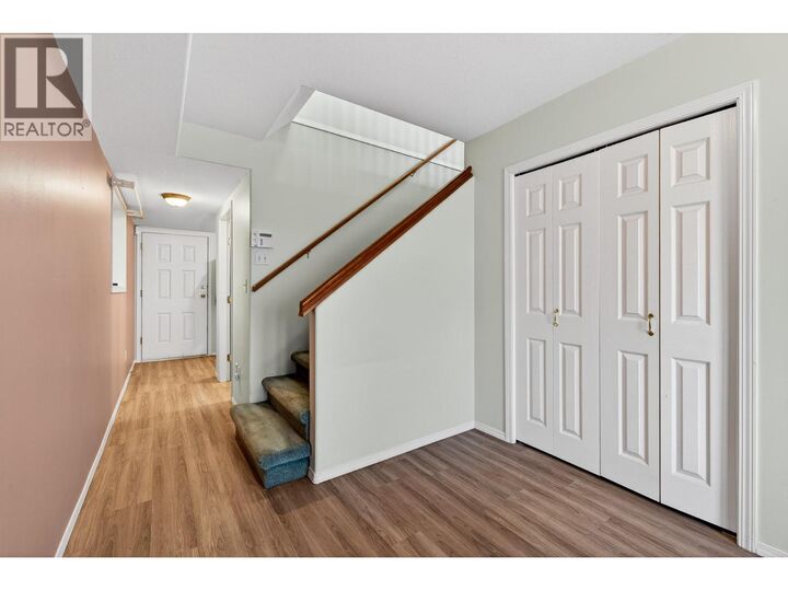 Photo de la propriété:  2985 Gilbert Road  BC V2B 7A9 