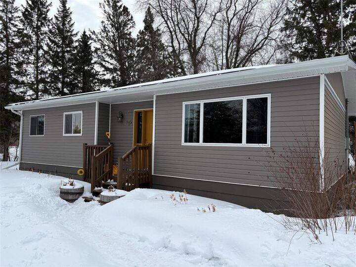 Photo de la propriété:  205 River Street  MB R0L 1K0 