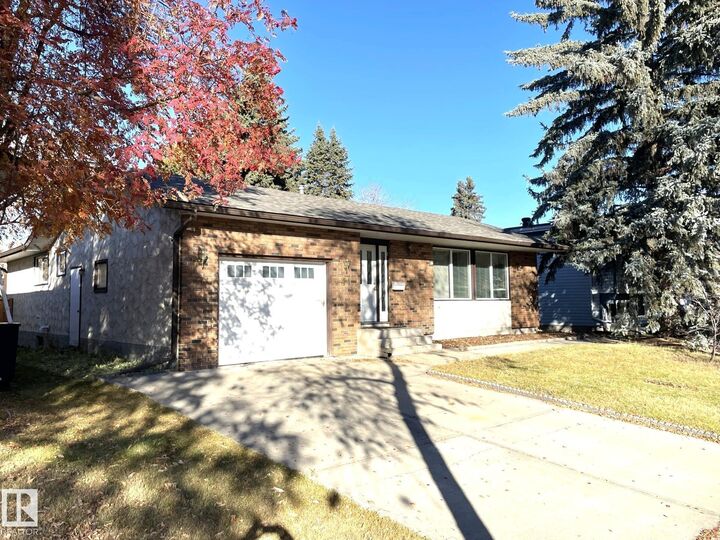 Photo de la propriété:  44 Arlington Drive  AB T8N 2V5 