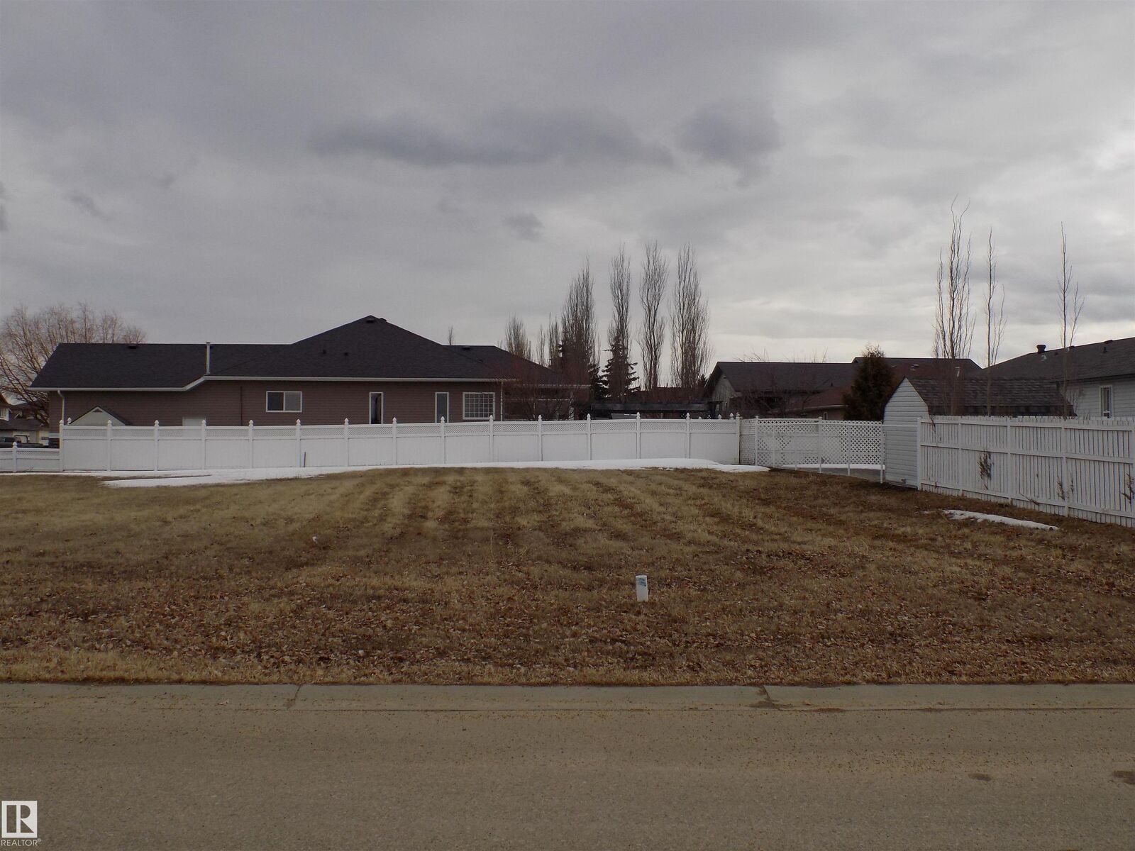 Property Photo:  4236 54 Avenue  AB T9A 0M8 