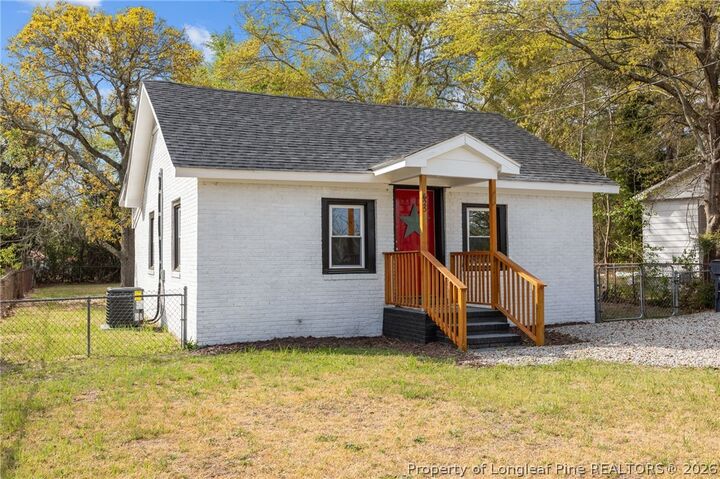 Property Photo:  625 Eva Circle  NC 28390 