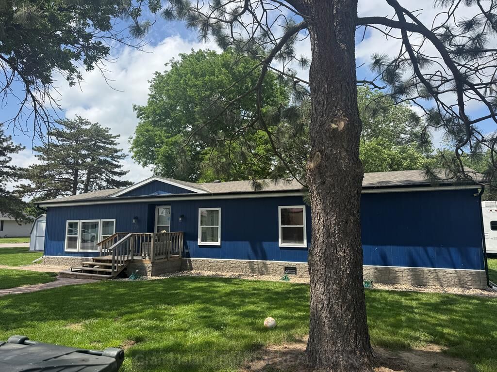 Property Photo:  820 S Pine Ave. #220  NE 68901 