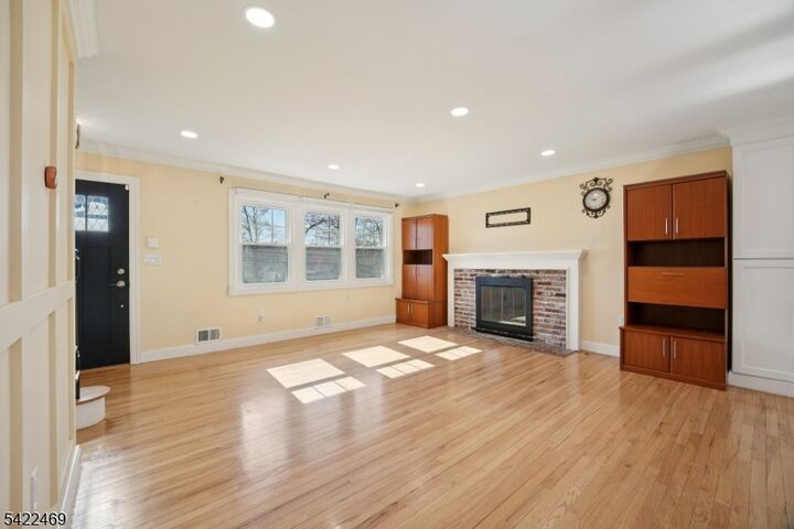 Property Photo:  59 Oakwood Dr  NJ 07470 