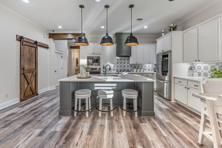 Property Photo:  103 Fox Rindle Road  TX 77316 