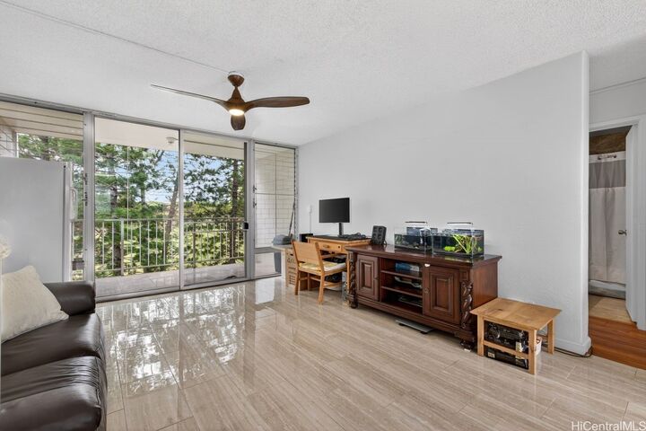 Property Photo:  98-703 Iho Place 1-901  HI 96701 