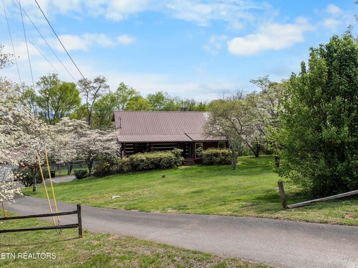 Property Photo: 2168 Mountain Vista Rd TN 37876
