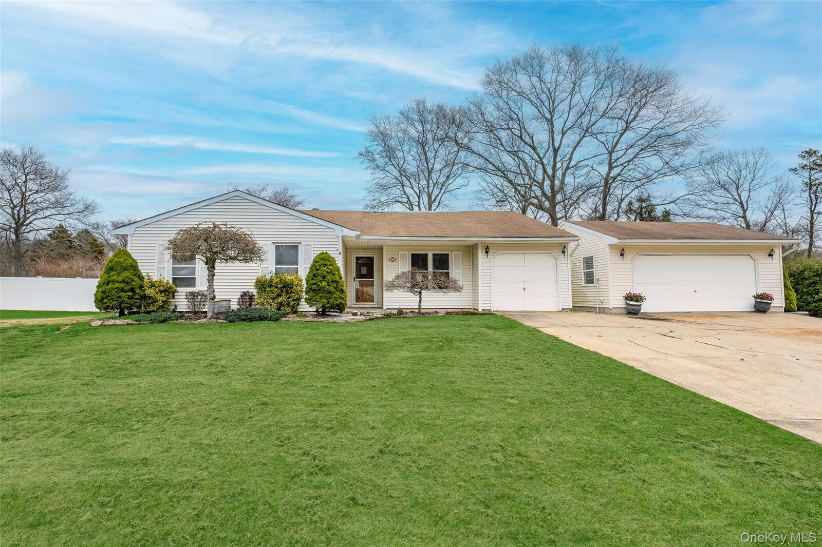 Property Photo:  35 Timber Trail Lane  NY 11763 
