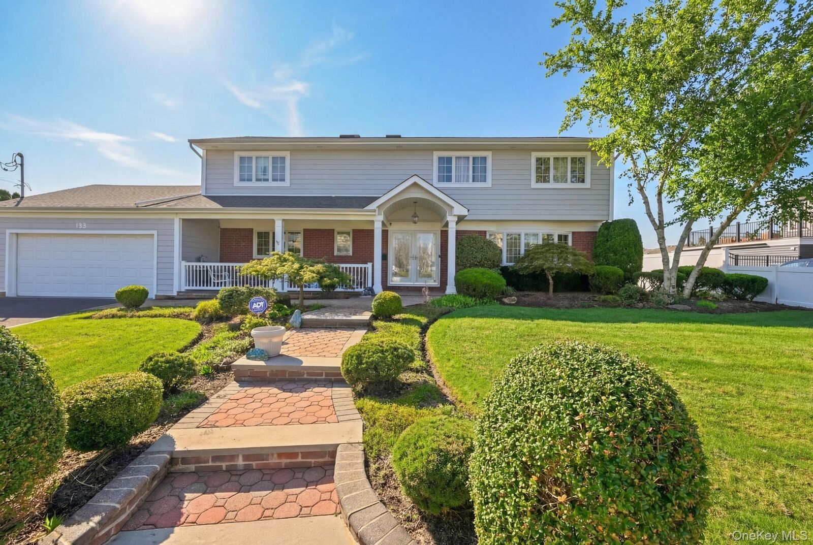 Property Photo:  133 Thornwood Road  NY 11762 