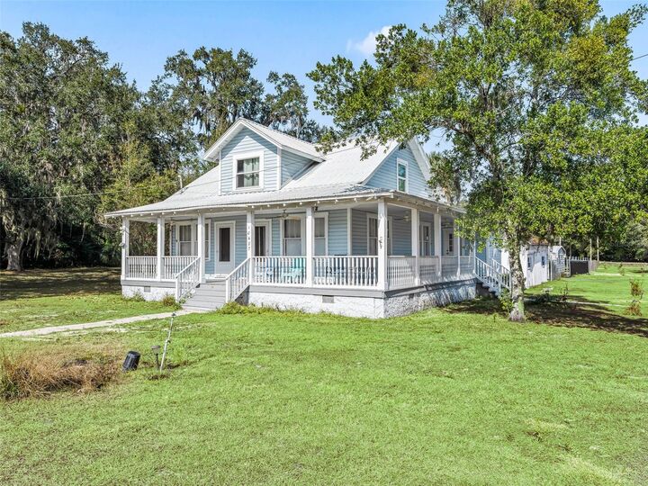 Property Photo:  10487 SE Highway 42  FL 34491 