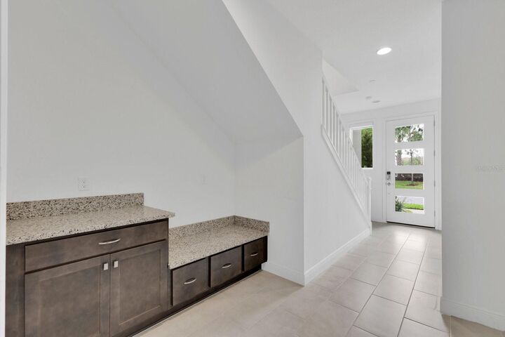 Property Photo: 9868 Bucklow Hill Drive FL 32832