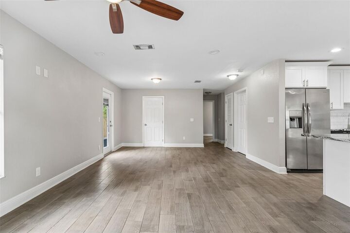 Property Photo:  310 E Clinton Street  FL 33604 