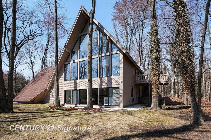 Property Photo:  10363 Lakewood Drive  MI 48609 