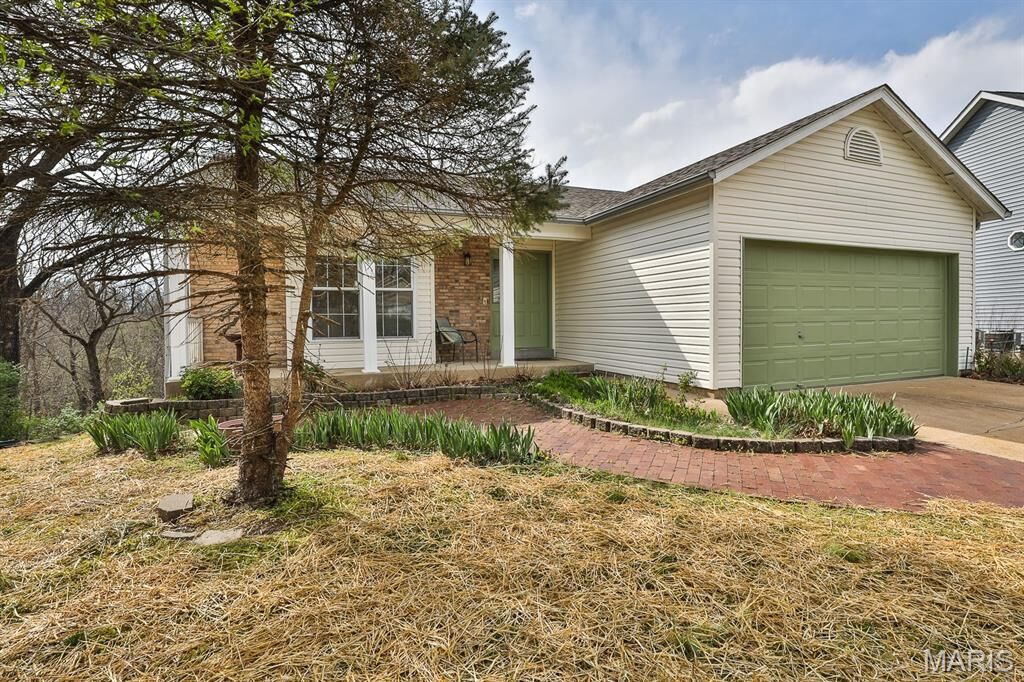 Property Photo:  853 Crescent Ridge  MO 63088 